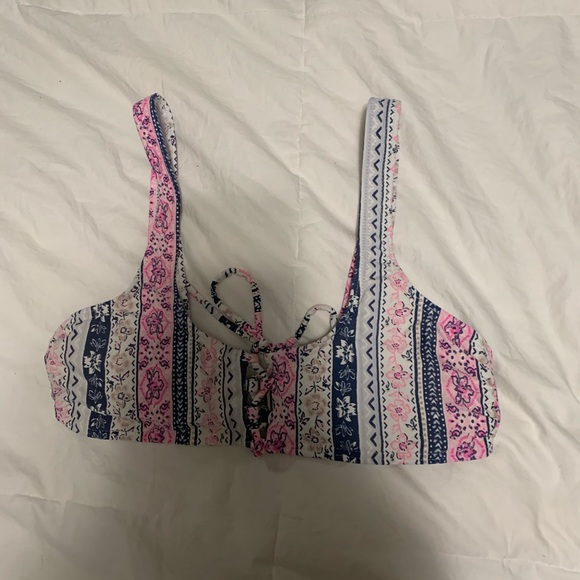 bikini top🦋 - Picture 1 of 2
